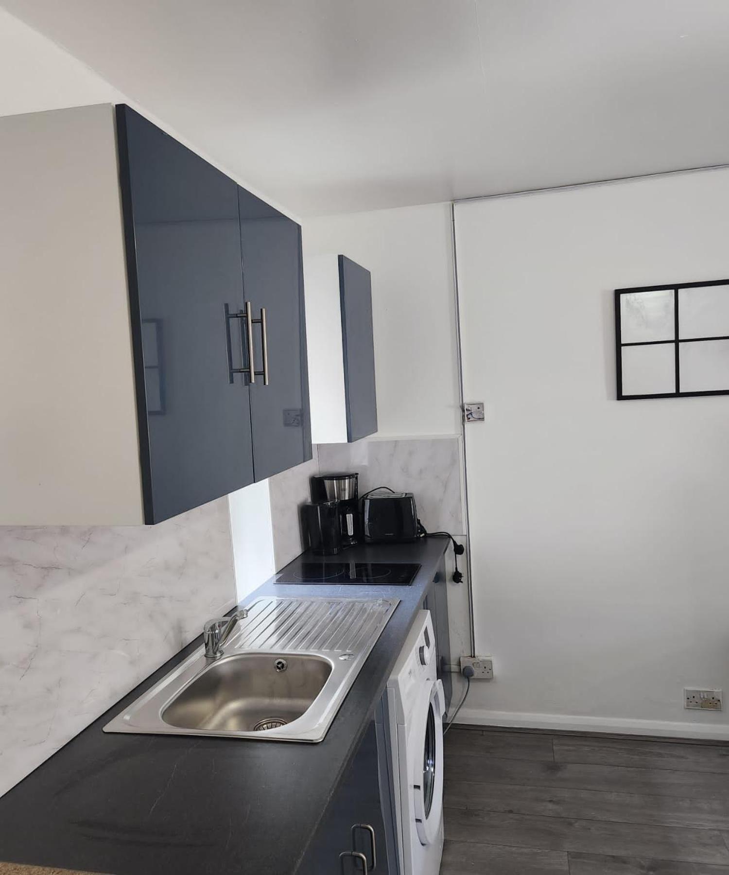 New Deluxe Studio Apt-2 London Eksteriør billede