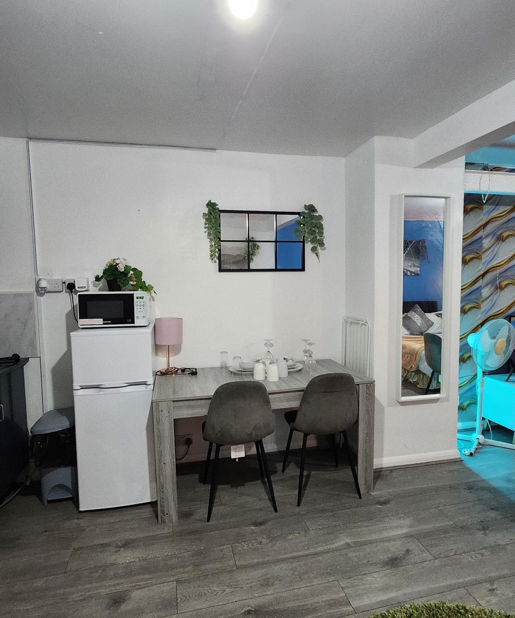 New Deluxe Studio Apt-2 London Eksteriør billede